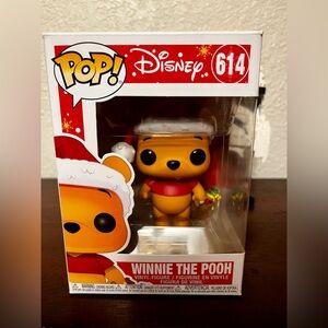 Funko Pop! 614 
Disney Winnie The Pooh - Christmas Edition